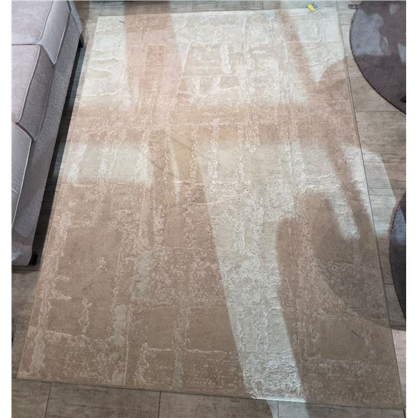 Natuzzi - New Rug Beige -  RV: $849 CAD - 79" x 115"