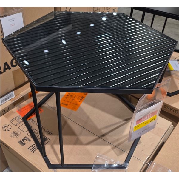 Calligaris - New Renee Cocktail Table - RV: $1545 CAD - Made in Italy - H16" x 23" x 20.5"