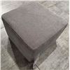 Image 1 : Natuzzi - New Grey Fabric Ottoman - RV: $800 CAD - Made in Italy - H14" x 20" x 20"