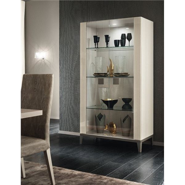 ALF Italia - New Mont Blanc Curio Cabinet - RV: $2555 CAD - Made in Italy - H74" x W38.5" x D19.5" (