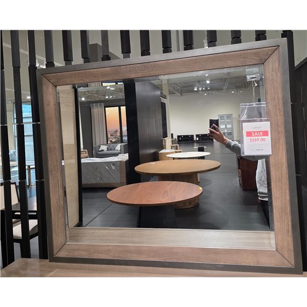 Sandy's - New Trellis Mirror - RV: $395 CAD - H39" x 46"