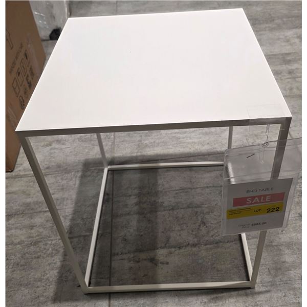 Calligaris - BNIB White End Table - RV: $585 CAD - H20" x 15.5" x 15.5"