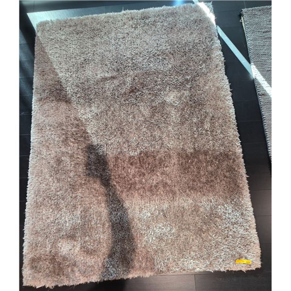 Natuzzi - New Area Rug - 66" x 94"