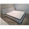Image 3 : Sandy's - New Sand King Bed - RV: $4770 CAD