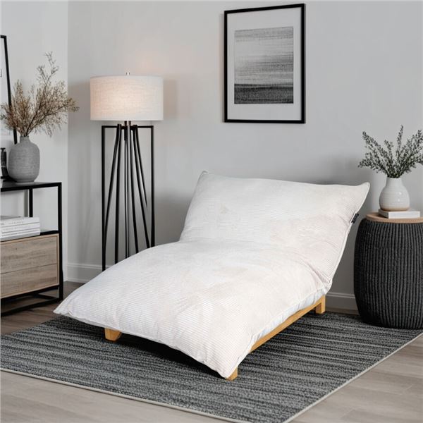 Stylus - BNIB Diva Heated Chaise - Hyper Taupe, RV: $1599 CAD, H35" x W50" x D60"