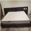 Image 1 : New Simmons BeautySleep Bridgewood Comfort Top Mattress - King Size (store display item)