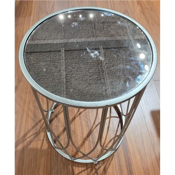 Round Accent Table