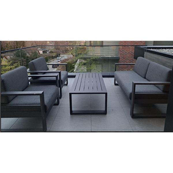 E9 Living Sion Outdoor set - RV: $5,550 - Dimensions: Table: 47x25x16"