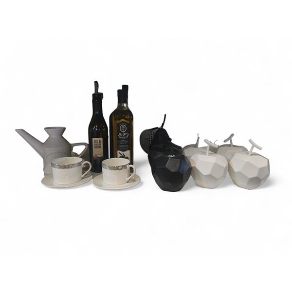 Group - Black & White Apple & Pear Décor, Olive Oil Bottles, Tea Cups, Etc.