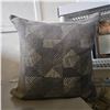 Image 3 : Shelf - x4 Geometric Design Throw Pillows