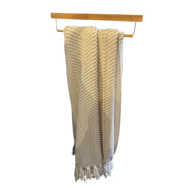 DKNY Knitted Blanket - 65x48"