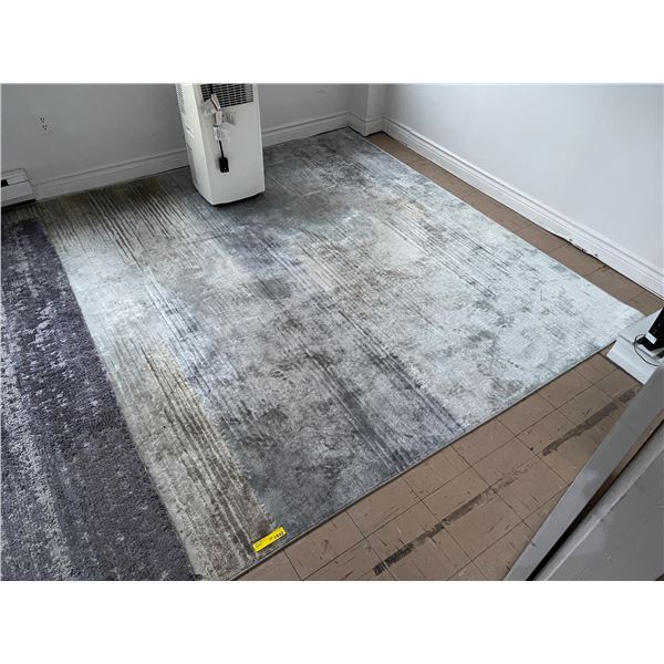 Area Rug - 129x94"