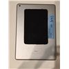 Image 2 : Apple iPad (Model A1822 - works/powers on)