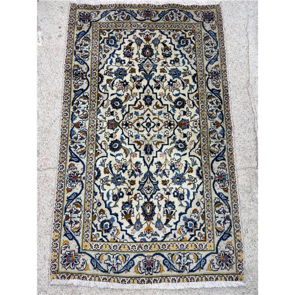 Kashan 100% Authentic Hand Knotted Wool Persian Rug Handmade in Iran Fine texture Light coloring Fam