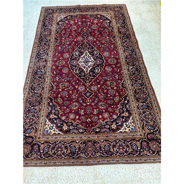 Kashan 100% Authentic Hand Knotted Wool Persian Rug Handmade in Iran one of the famous Iranian carpe