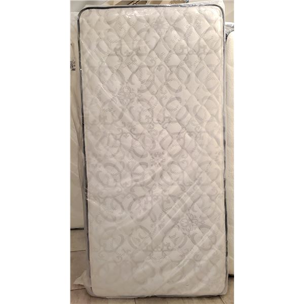BNIB Kingsdown Twin XL Mattress