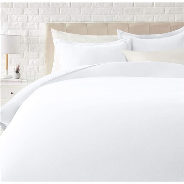 4 Sets - Amazon Basics Lightweight Microfiber 3-Piece Duvet Cover Set - RV: $270 CAD -  with Zipper 