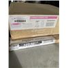 Image 1 : CASE OF 20" FLOOR PADS AND 100 GRITT SAND SCREEN DISCS