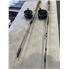 Image 2 : 2 FISHING RODS AND REELS