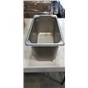 Image 6 : 32 VOLLRATH STAINLESS SUPER PANS, ASSORTED SIZE 10X12, 6X7 AND 13X7