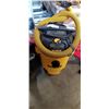 Image 1 : DEWALT SHOP VAC WITH HOSE, WORKING