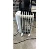 Image 2 : DELONGHI OIL HEATER