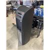Image 2 : CULLIGAN STAINLESS WATER DISPENSER WORKING