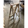 Image 2 : 3FT WOOD STEP LADDER