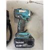 Image 5 : MAKITA CORDLESS 18V DRT50 ROUTER, AND IMPACT GUN, 2 3.0AH BATTERIES, CHARGER AND CARRY BAG, ALL TEST
