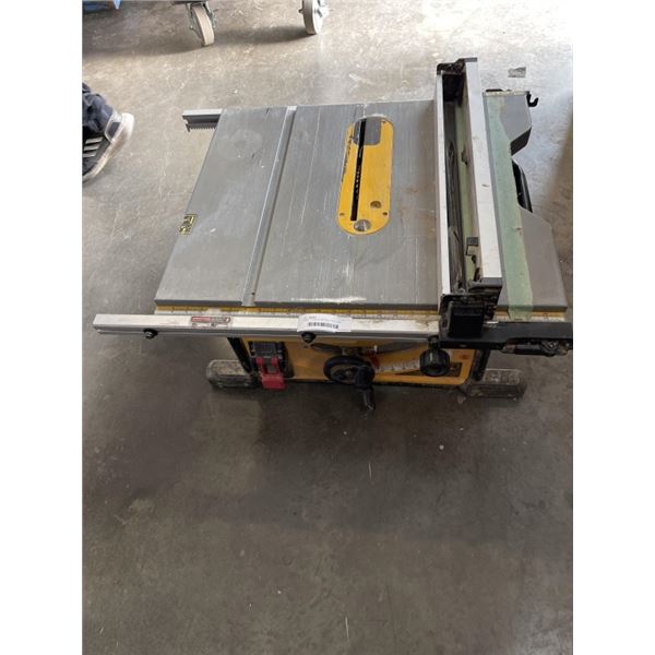 DEWALT 10 INCH PORTABLE TABLE SAW MODEL DWE7491 TESTED WORKING