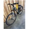 Image 2 : GREEN INFINITY BIKE