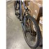 Image 3 : BLACK HYPER BIKE