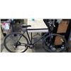 Image 1 : BLUE DIAMONDBACK BIKE