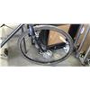 Image 2 : BLUE DIAMONDBACK BIKE