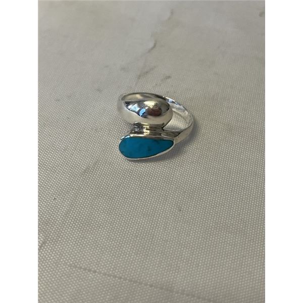 STERLING SILVER W/ TURQUOISE STONE INLAID RING MARKED 925 SIZE 6.5