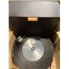 Image 4 : IROBOT ROOMBA J7PLUS ROBOT VACUUM WORKING