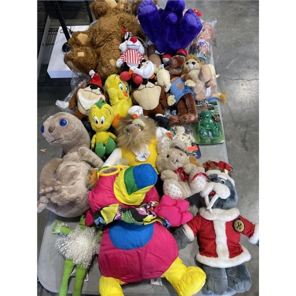 LARGE TOTE OF NOSTALGIC STUFFED PLUSHIES