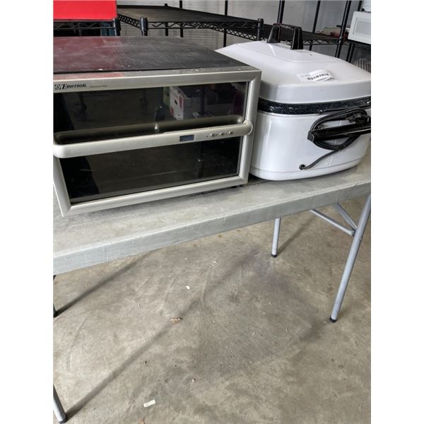 WINE COOLER AND ELECTRIC ROASTING PAN