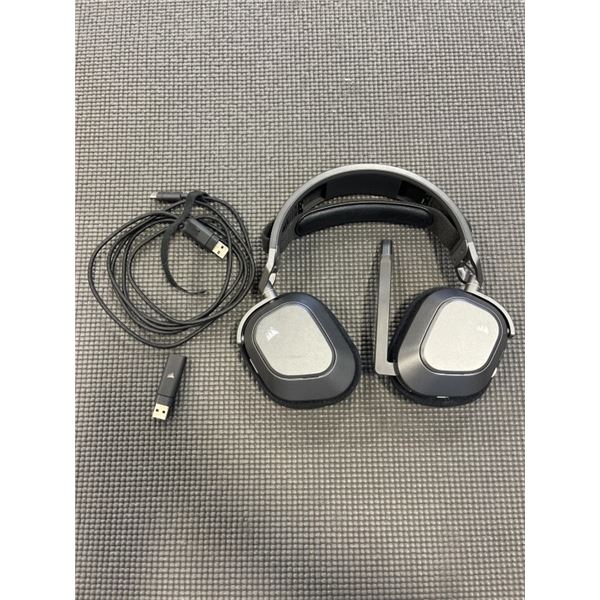 CORSAIR HS90 MAX WIRELESS GAMING HEADSET - TESTED WORKING, RETAIL $259