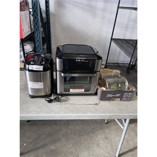 INSTANTPOT VORTEX AIR FRYER W/ EXTRA BASKETS AND HAMILTON BEACH BREAD MAKER