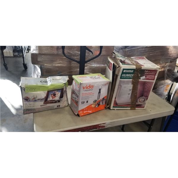 IMMERSION BLENDER, HUMIDIFIER, AND COBY PICTURE FRAME