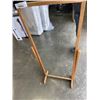 Image 3 : KID SIZE STAND ALONE MIRROR
