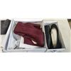 Image 2 : 3 NEW PAIRS OF SIZE 8 AND 9 BOOTS AND SHOES