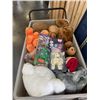 Image 2 : LARGE TOTE OF NOSTALGIC STUFFED PLUSHIES