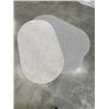 Image 1 : 3 AS NEW 48 INCH OVAL FLOOR MATTS