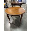 Image 2 : 2 ROUND SIDE TABLES
