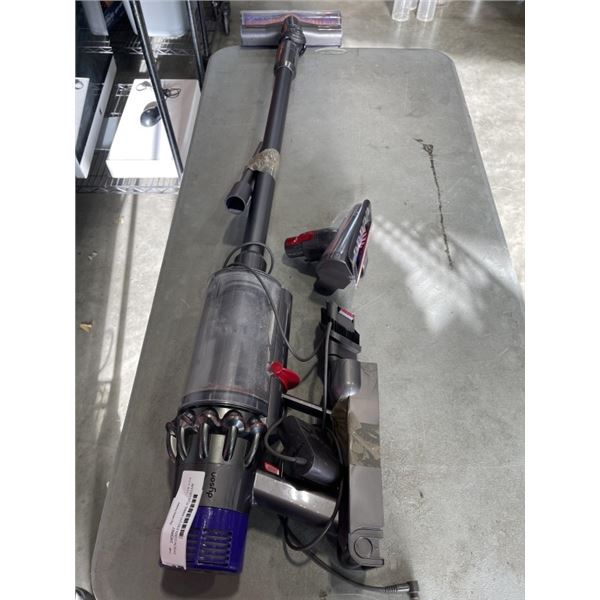 DYSON CORDLESS V10 ANIMAL PLUS VACUUM