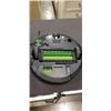 Image 2 : IROBOT ROOMBA VACUUM WORKING