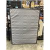 Image 1 : QUEENSIZE BOXSPRING, CLEAN