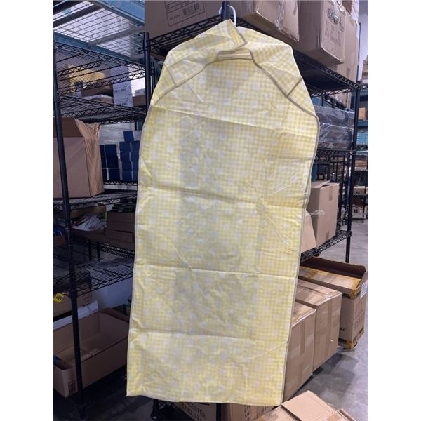 NEW CASE OF 50 FABRIC ZIP UP SUIT / DRESS BAGS
